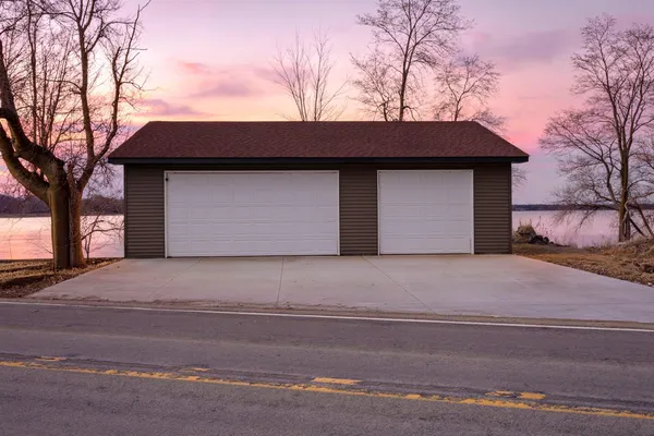 $250,000 | 3990 Cannon Lake Trail, Faribault, MN 55021