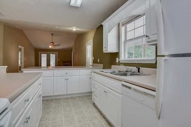 2179 Bridgeton Road Augusta, GA 30909 - Photo 5 of 22