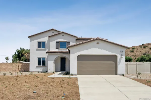 $689,000 | 15396 Darnell Drive, Lake Elsinore, CA 92530
