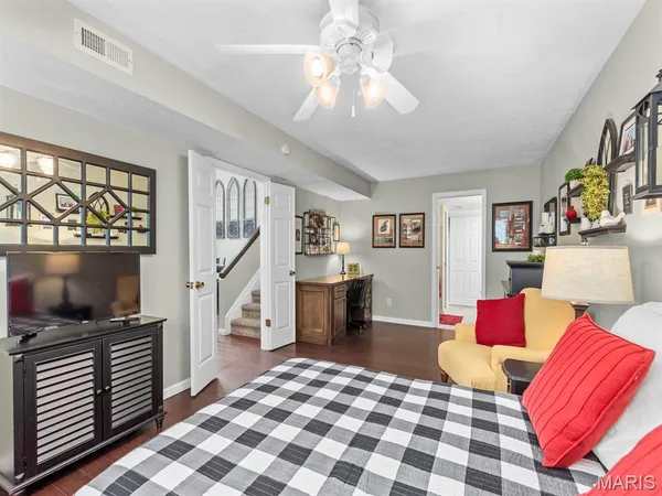 $360,000 | 2000 Trailcrest Lane, Unit 2, Kirkwood, MO 63122