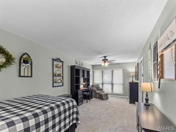 $360,000 | 2000 Trailcrest Lane, Unit 2, Kirkwood, MO 63122