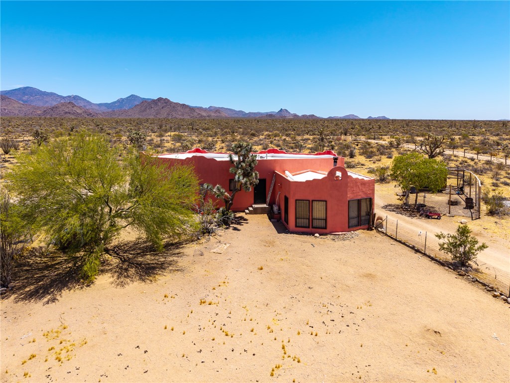 17685 South Jesse James Road Yucca, AZ 86438 - Photo 2 of 30