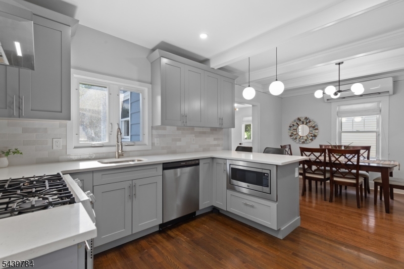 415 Orange Road Montclair, NJ 07042 - Photo 15 of 34