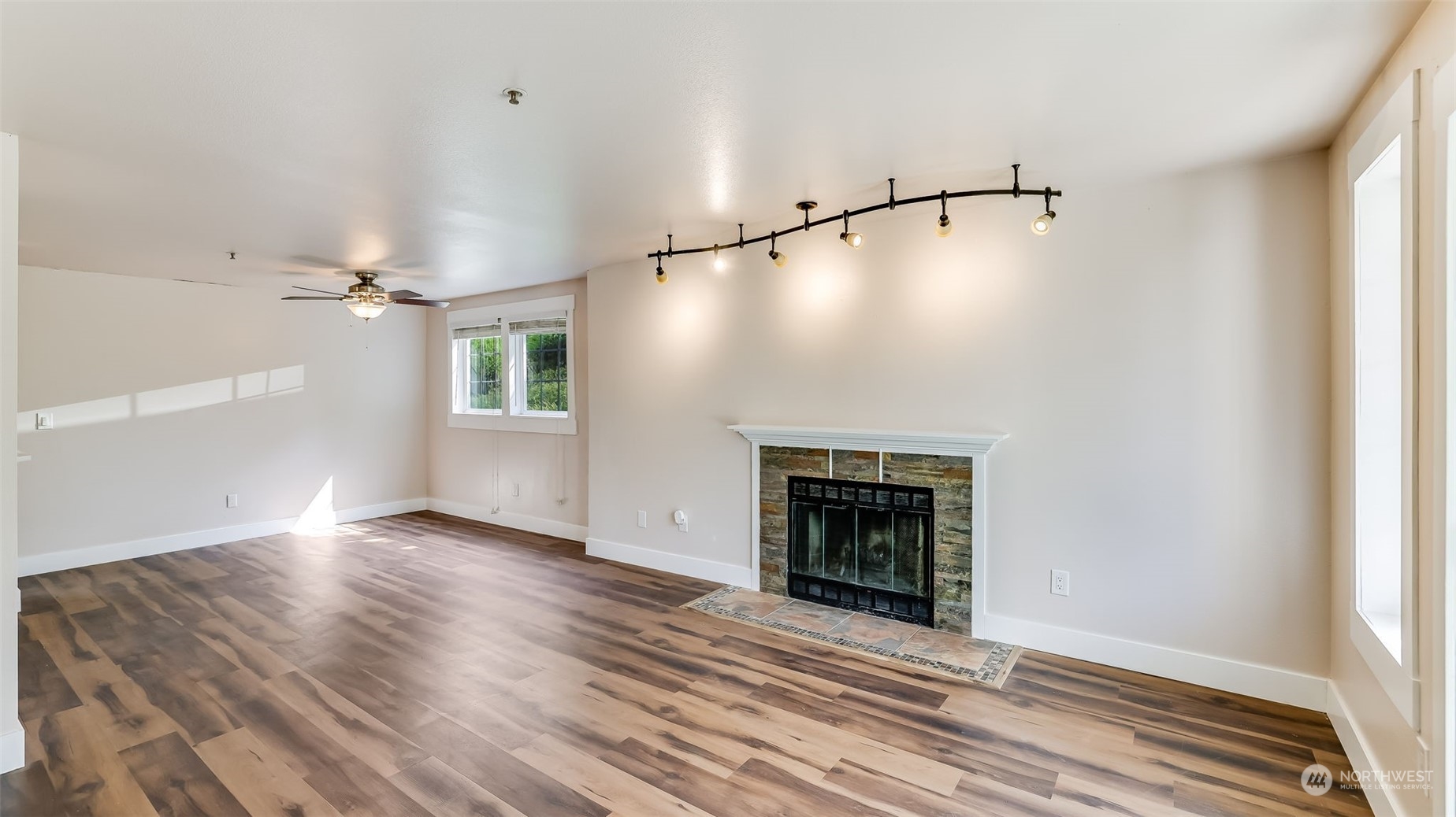 901 Sunset Boulevard Northeast, Unit A101 Renton, WA 98056 - Photo 27 of 37 Gallery Image 27