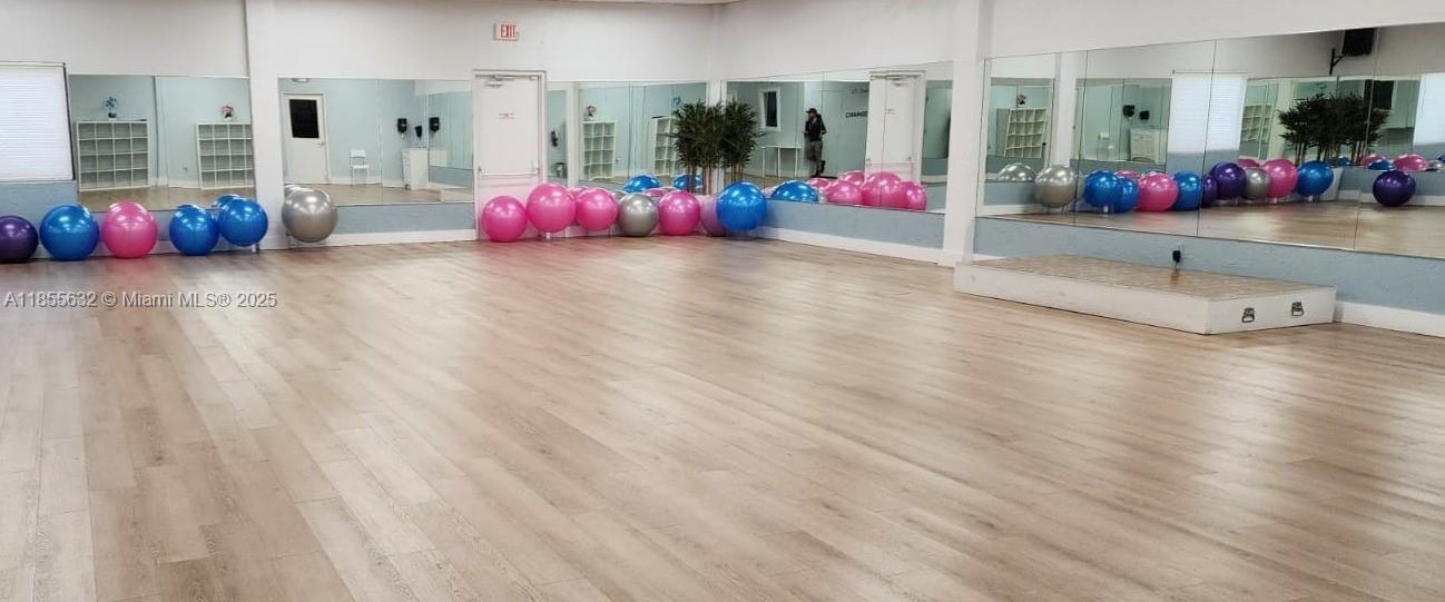 16251 Golf Club Road, Unit 110 Weston, FL 33326 - Photo 30 of 41 Dance / Aerobics Room