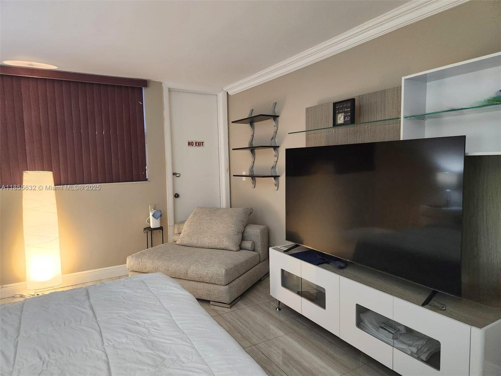 16251 Golf Club Road, Unit 110 Weston, FL 33326 - Photo 5 of 41 Master Bedroom