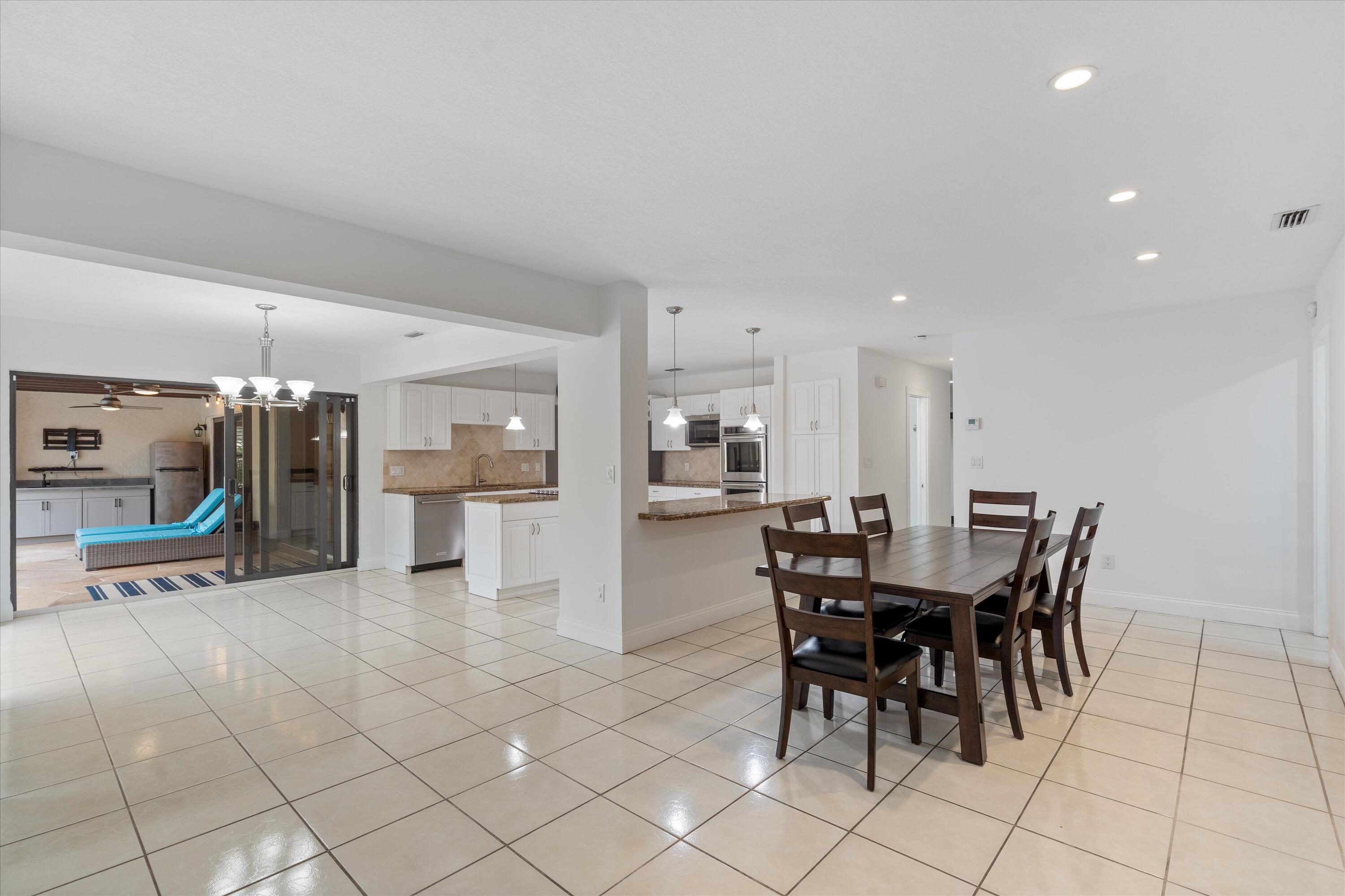 6834 Entrada Place Boca Raton, FL 33433 - Photo 8 of 26 12-6834 Entrada Place Boca Raton, FL-115