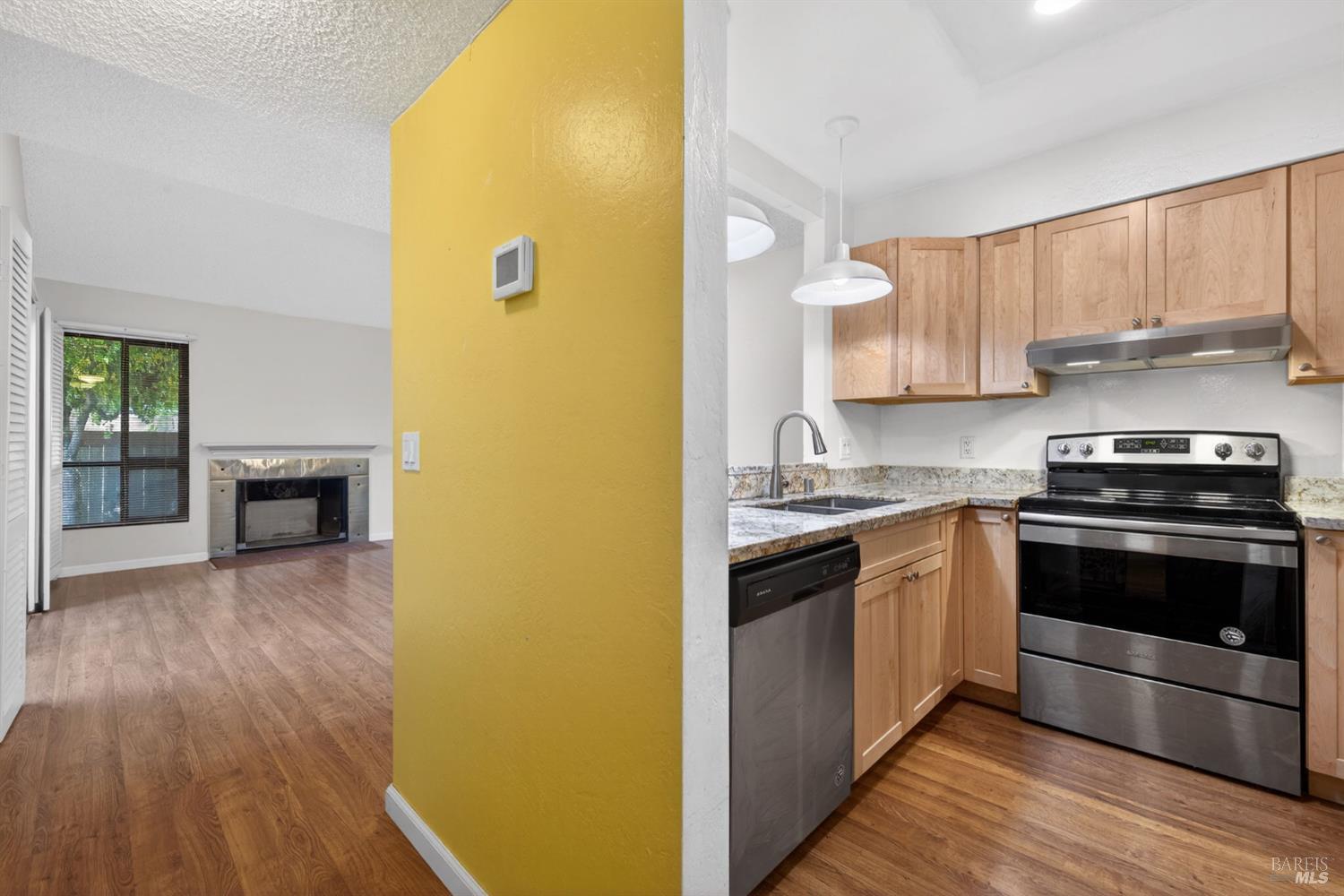 59 Redwood Court Santa Rosa, CA 95409 - Photo 12 of 40