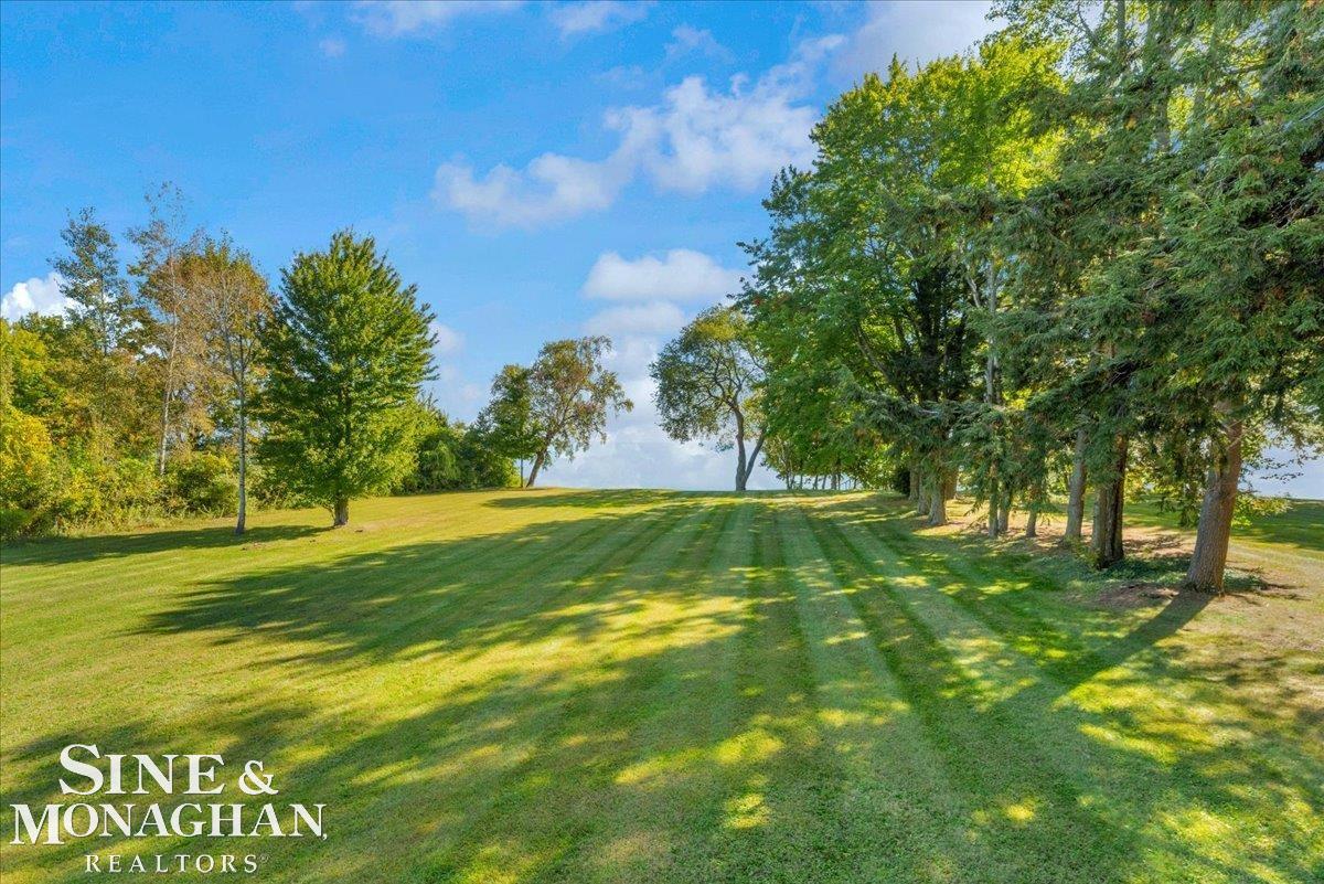 4951 North Lakeshore Road Lexington, MI 48450 - Photo 92 of 98 50189205-b0377a87-d563-493c-a284-24438ebc1995.JPG