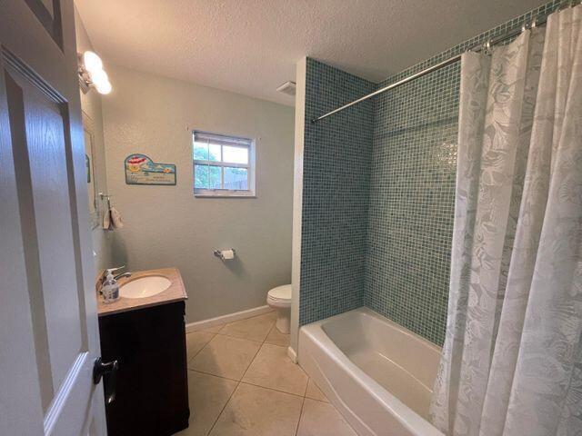 6285 Pompano Street Jupiter, FL 33458 - Photo 7 of 8 6285 7