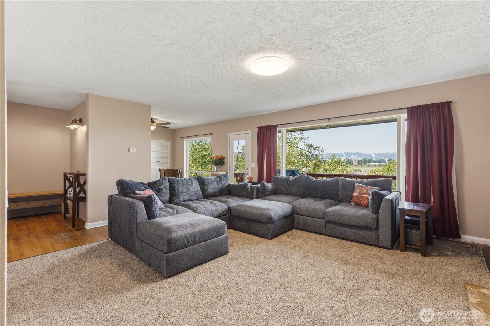 201 Carroll Road Kelso, WA 98626 - Photo 7 of 40