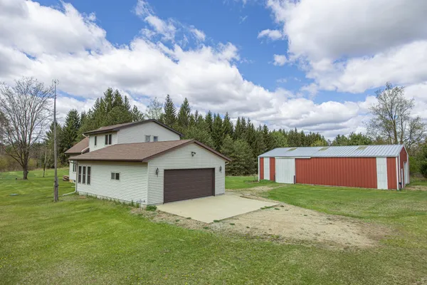 $949,900 | 8545 County Road V, Suring, WI 54174