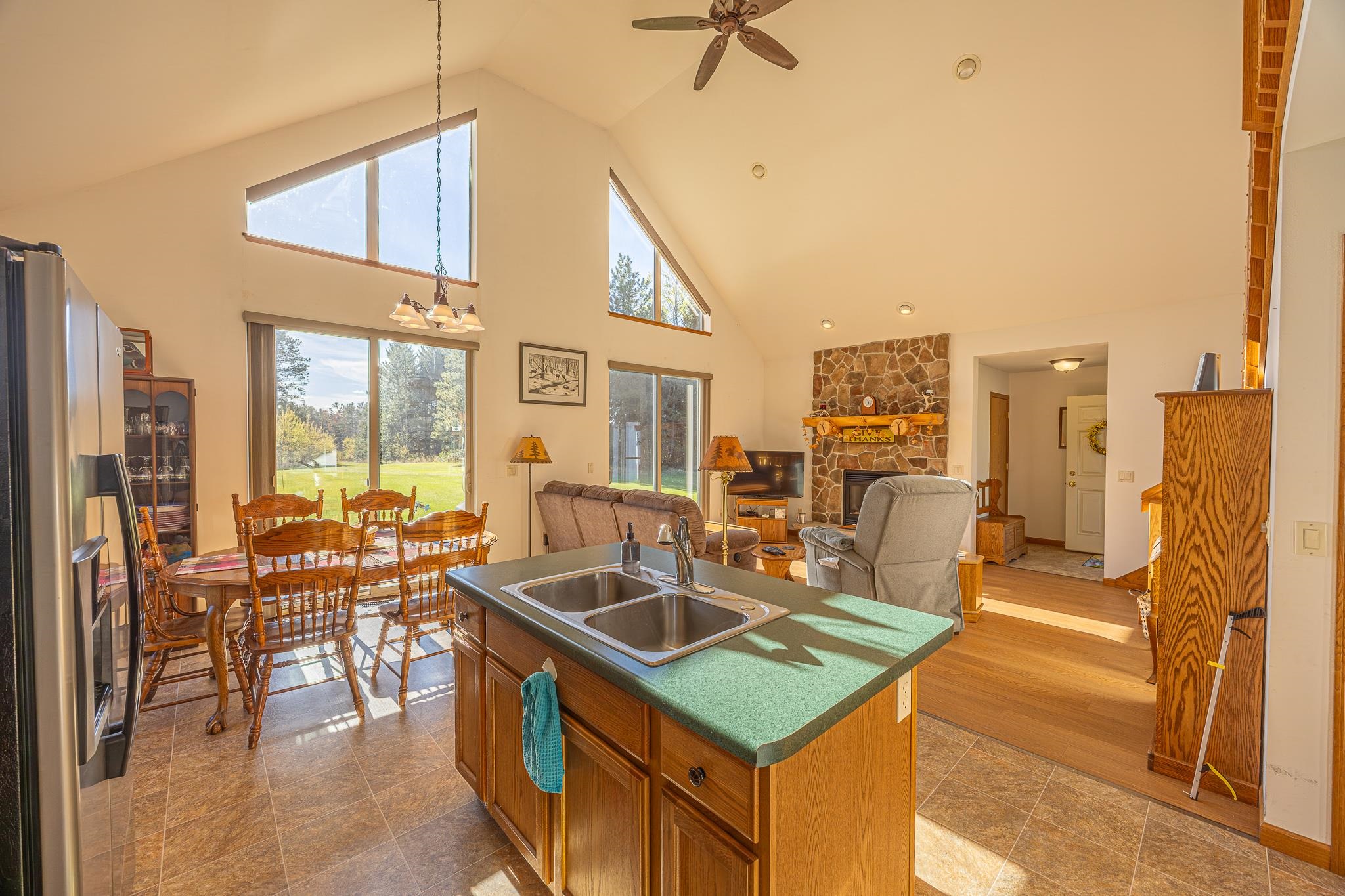 8545 County Road V Suring, WI 54174 - Photo 5 of 56