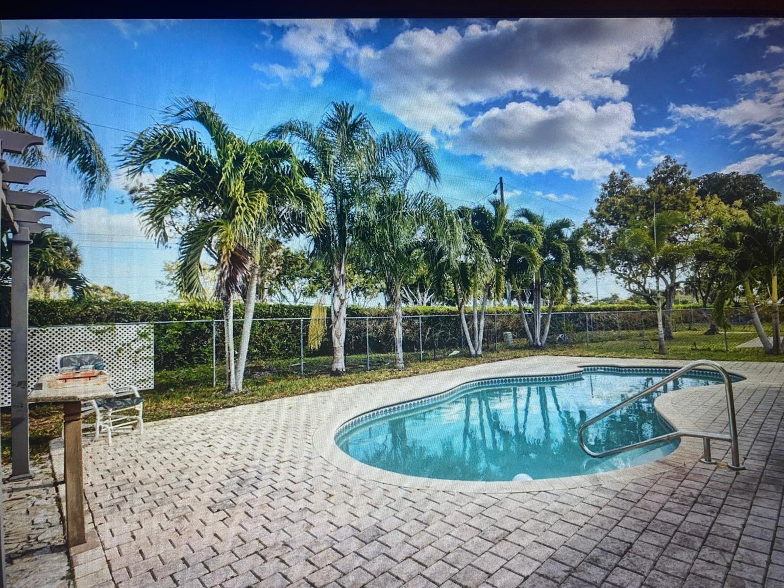 8411 Garden Gate Place Boca Raton, FL 33433 - Photo 17 of 21 3c1e7f90-f749-42e0-83c0-fdf73ba50761