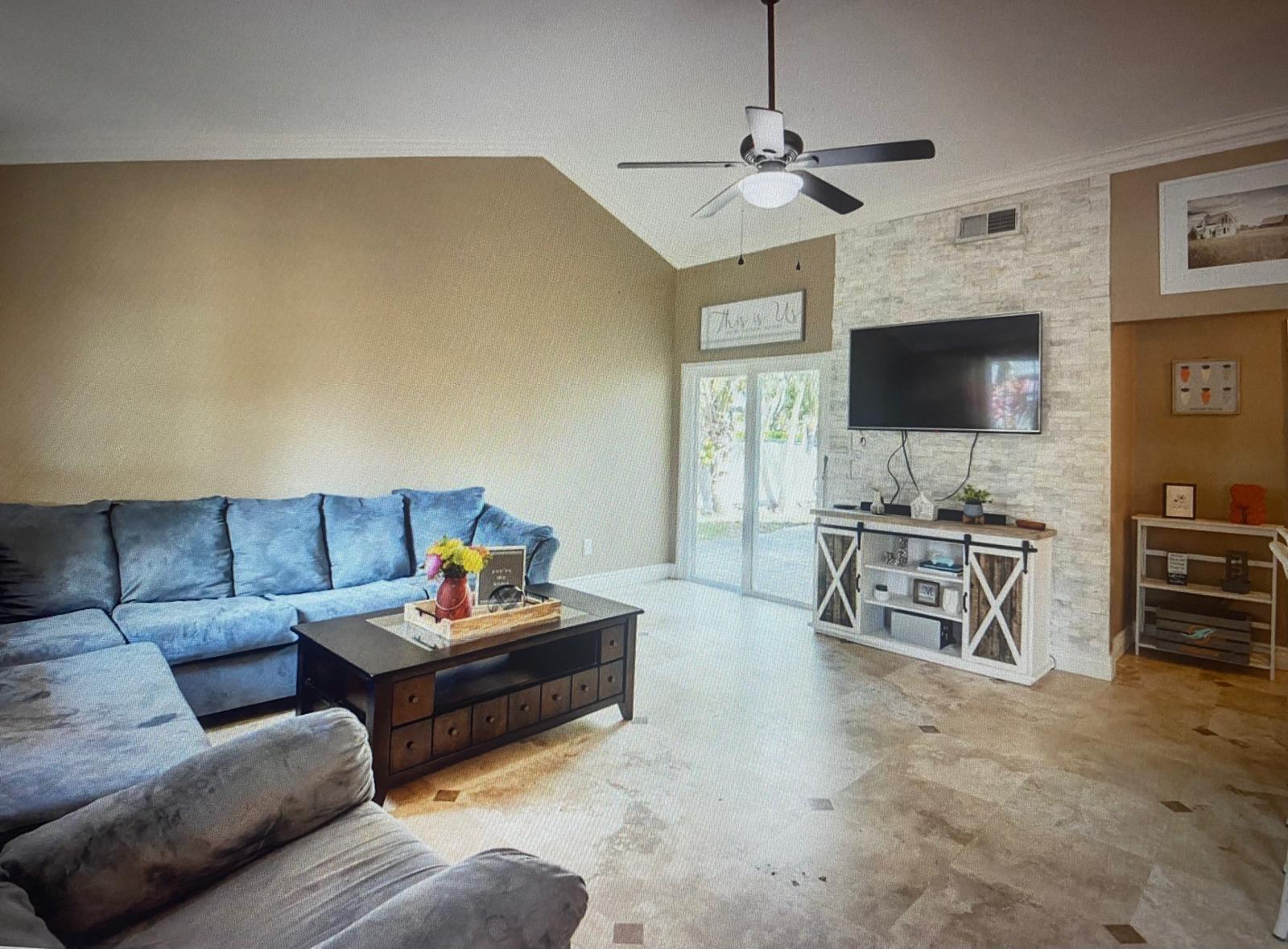 8411 Garden Gate Place Boca Raton, FL 33433 - Photo 5 of 21 4ea7e49c-68a6-4af1-b6e4-c1f3dc06b4c3