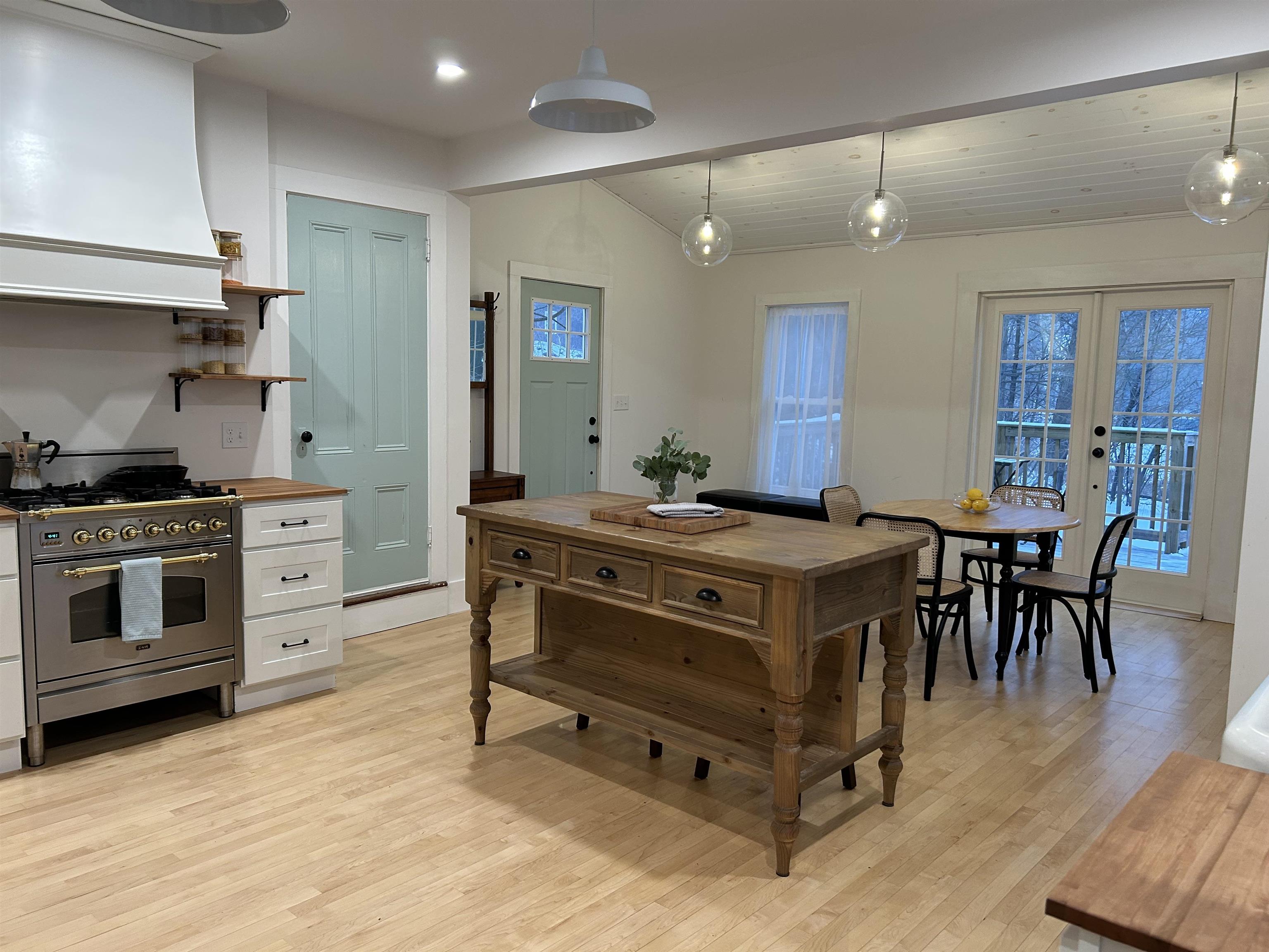 92 Congress Street St. Albans, VT 05478 - Photo 12 of 51