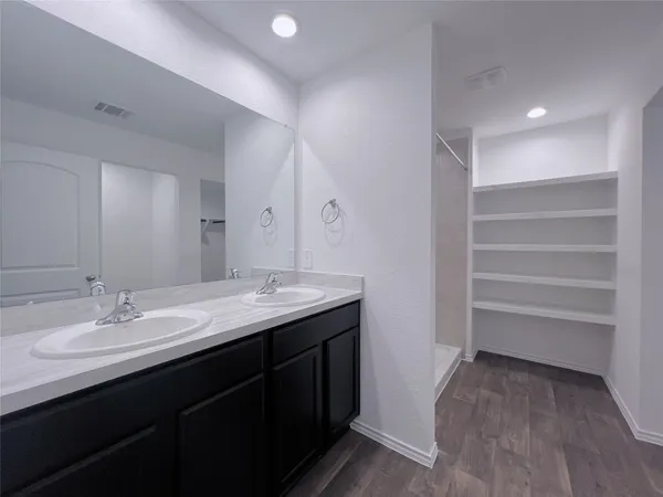 $1,725 | 21227 Alder Oaks Drive, New Caney, TX 77357