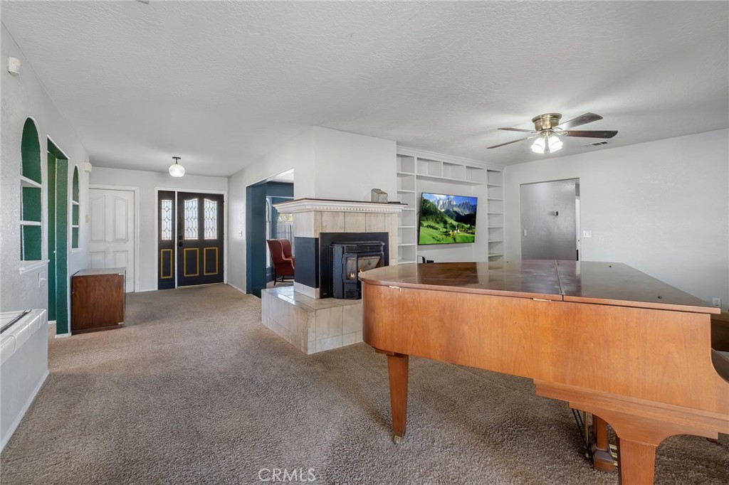 23482 Guajome Road Apple Valley, CA 92307 - Photo 9 of 31