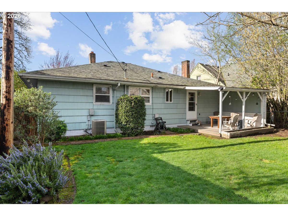 1725 Grant Street Northeast Salem, OR 97301 - Photo 21 of 24