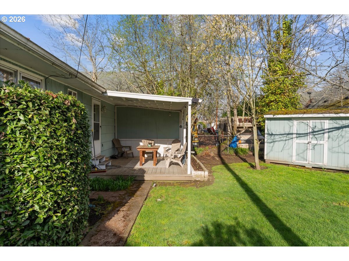 1725 Grant Street Northeast Salem, OR 97301 - Photo 22 of 24