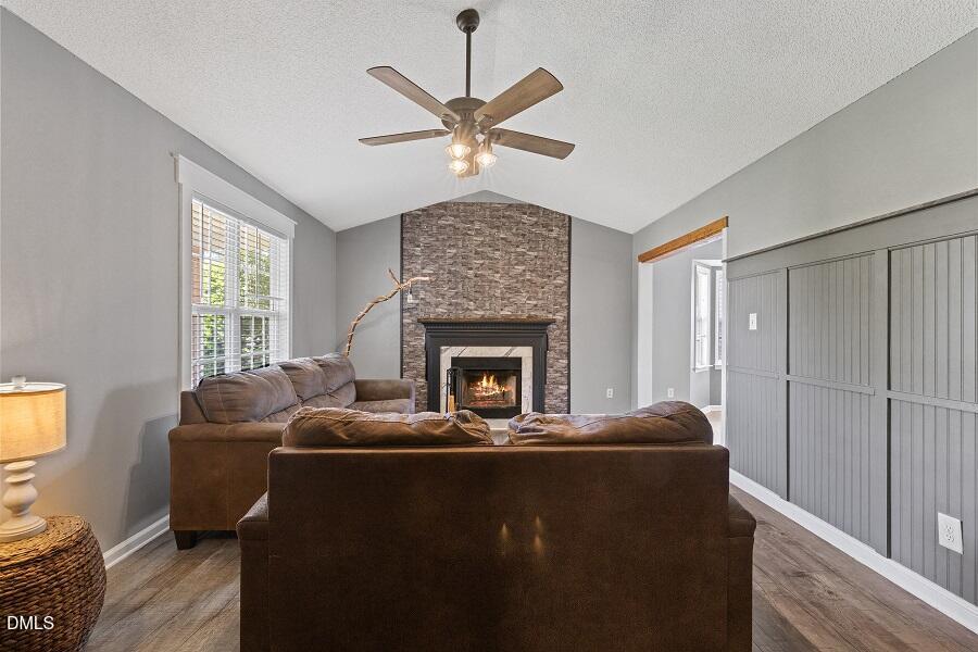 6512 Bridgemont Lane Willow Spring, NC 27592 - Photo 8 of 39 6512 Bridgemont Ln_7574