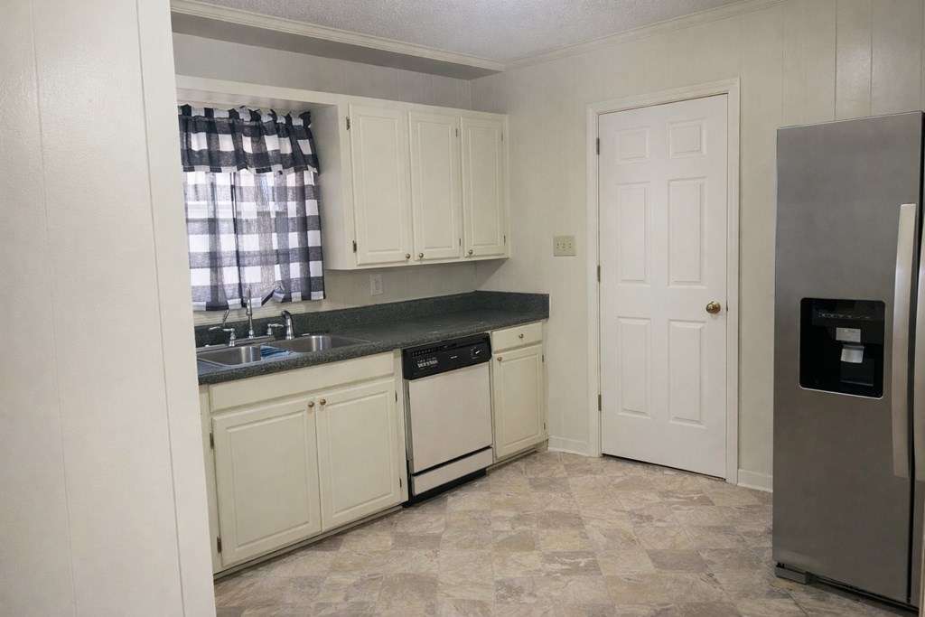 112 Windemere Drive Hodges, SC 29653 - Photo 6 of 25