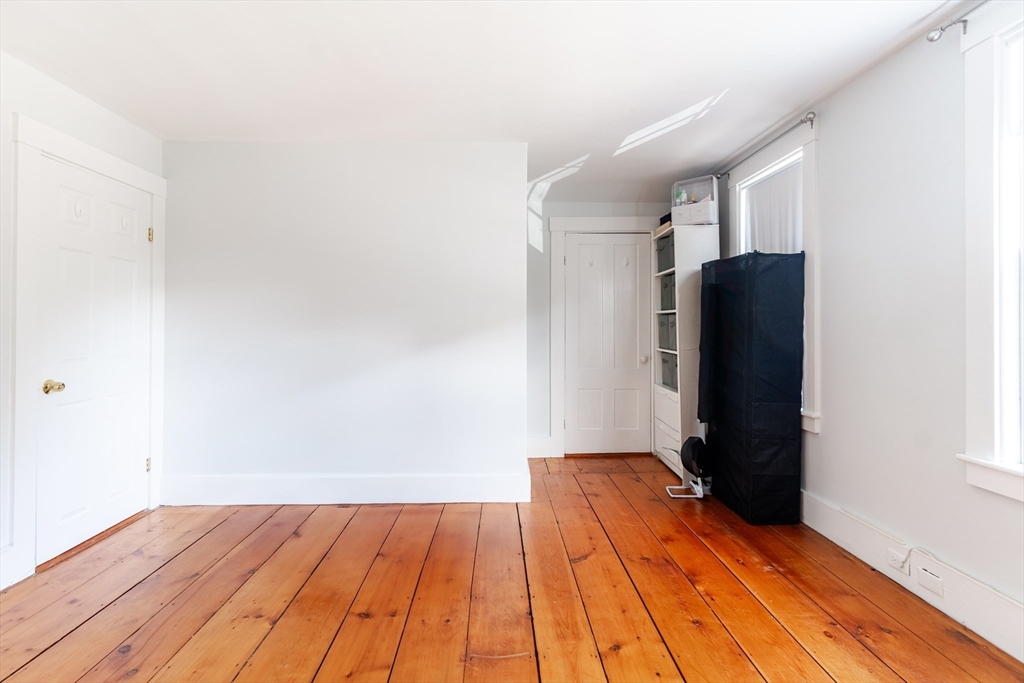 24 Clinton Street Marlborough, MA 01752 - Photo 23 of 32