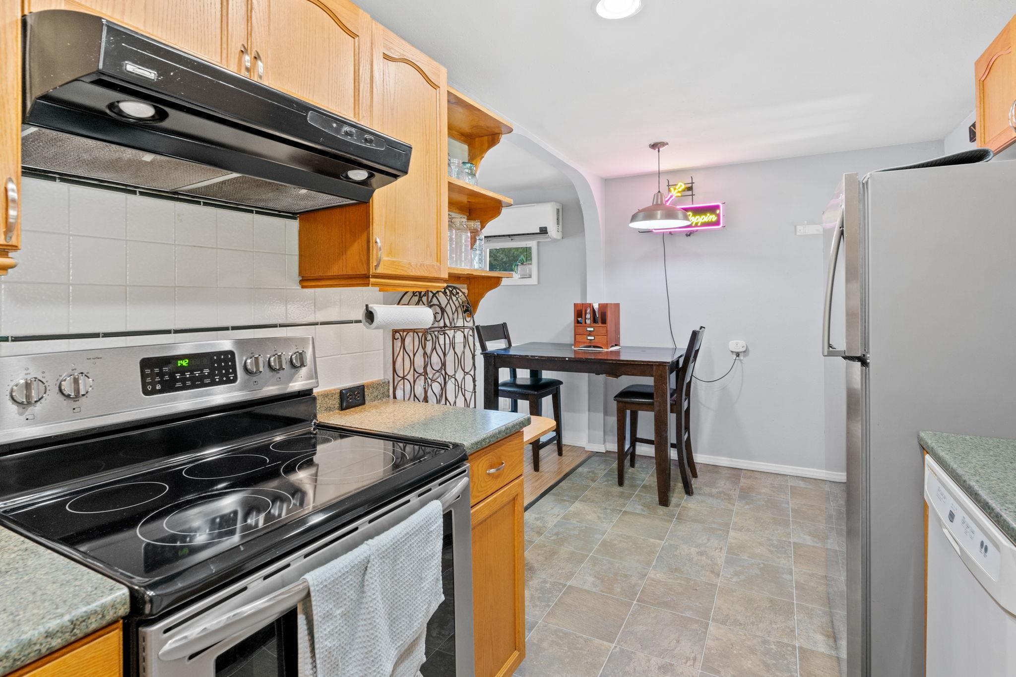 812 South Best Road Spokane Valley, WA 99037 - Photo 13 of 37