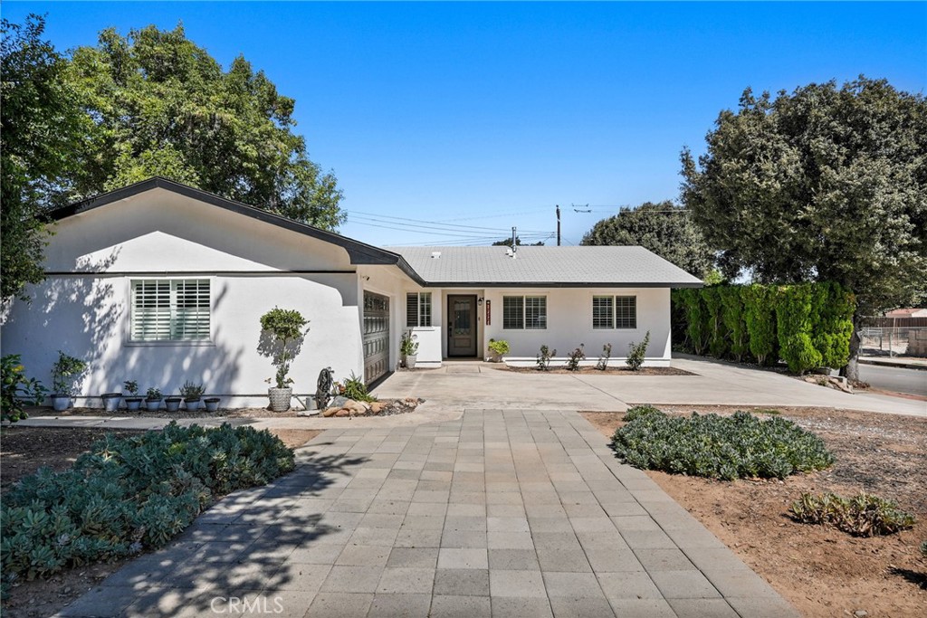 762 Talbert Avenue Simi Valley, CA 93065 - Photo 1 of 59 Gallery Image 1