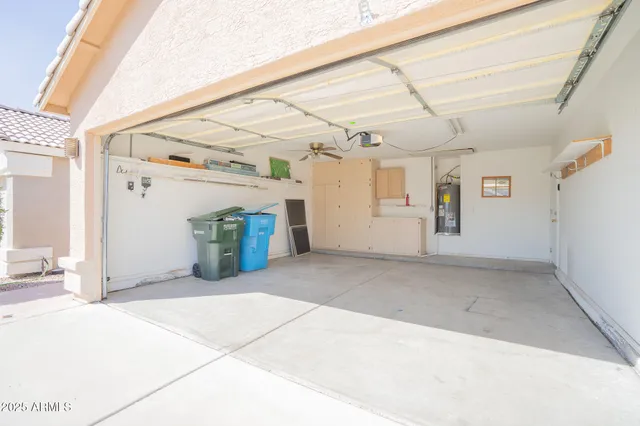 $2,195 | 3518 West Fallen Leaf Lane, Glendale, AZ 85310