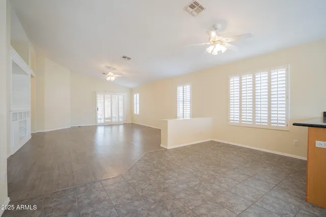 $2,195 | 3518 West Fallen Leaf Lane, Glendale, AZ 85310