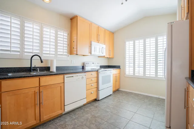 $2,195 | 3518 West Fallen Leaf Lane, Glendale, AZ 85310