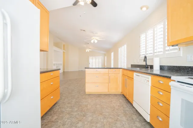 $2,195 | 3518 West Fallen Leaf Lane, Glendale, AZ 85310