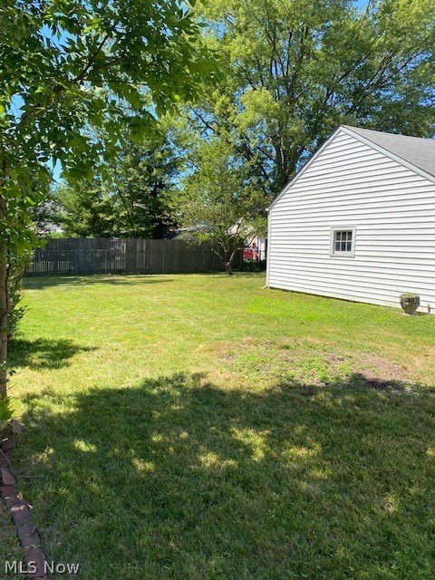 1608 Lyndhurst Road Lyndhurst, OH 44124 - Photo 20 of 21