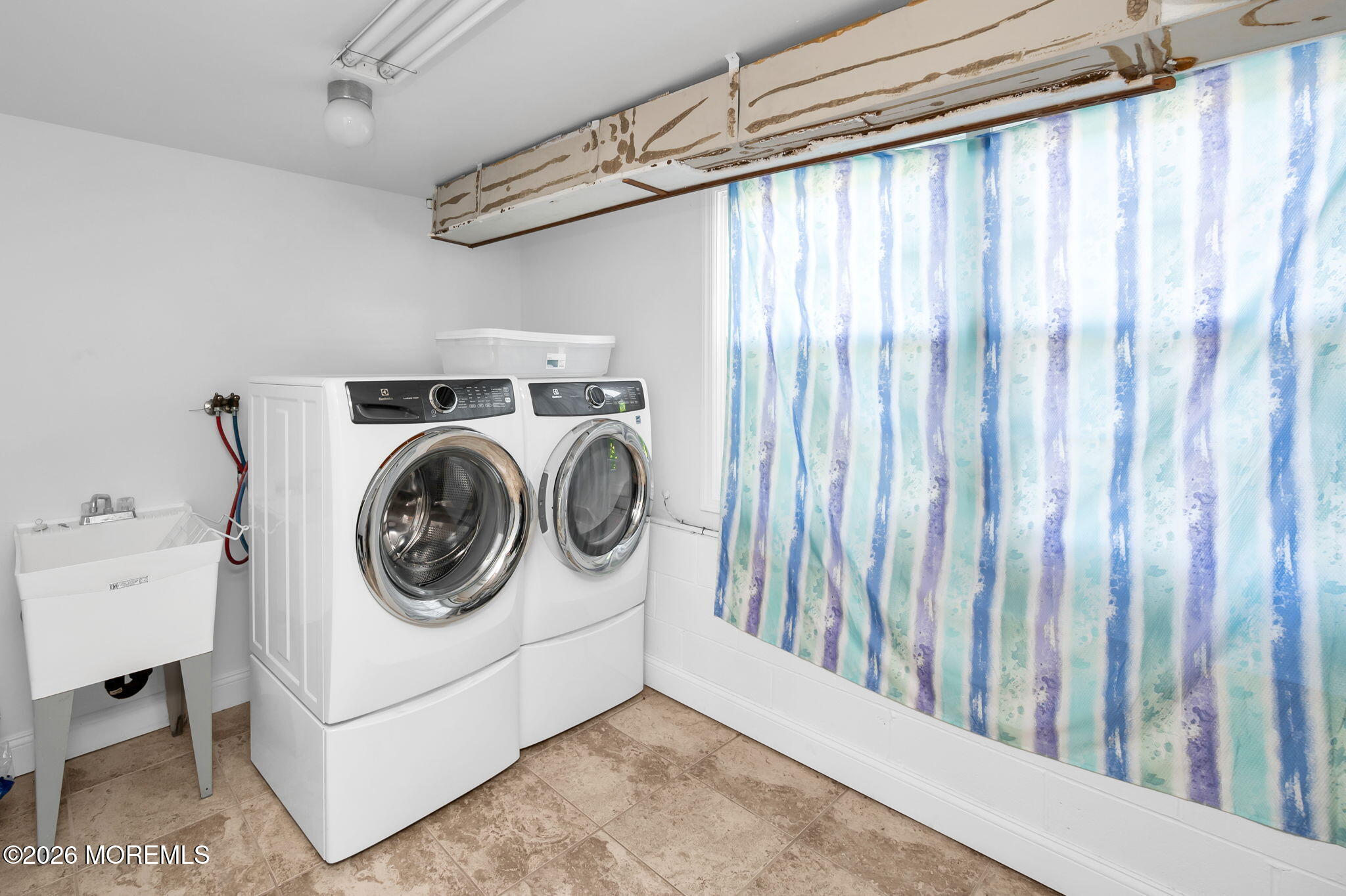 20 Pinckney Road, Unit B6 Red Bank, NJ 07701 - Photo 36 of 39 In Unit Laundry
