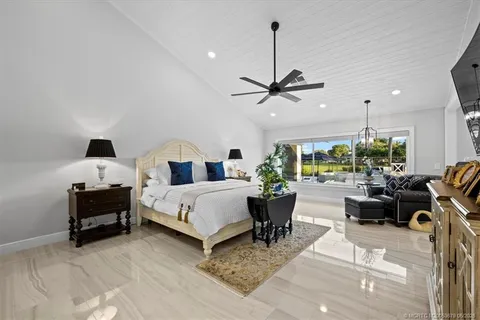 $1,975,000 | 6266 Southeast Oakmont Place, Stuart, FL 34997