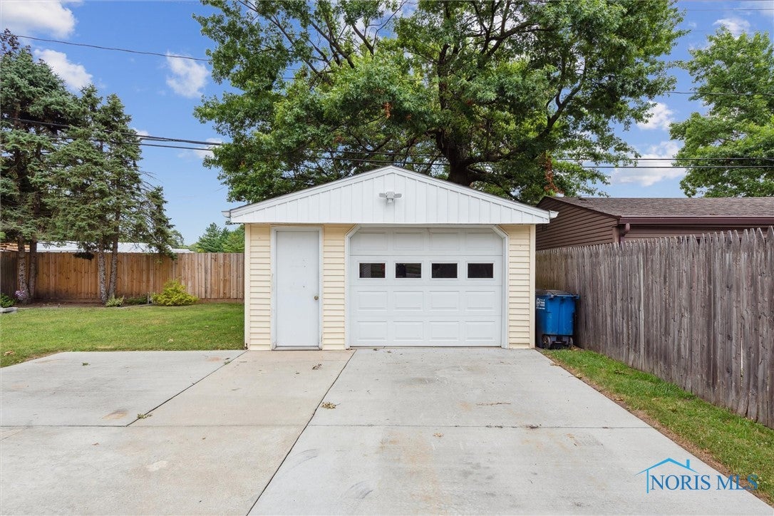 1818 Winchester Road Toledo, OH 43613 - Photo 42 of 48 Gallery Image 42