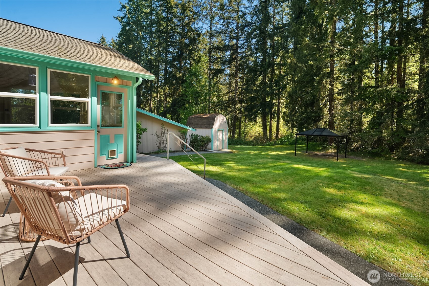 11607 Southwest Cove Road Vashon, WA 98070 - Photo 21 of 30