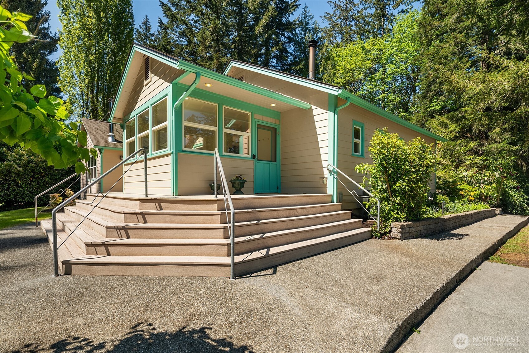11607 Southwest Cove Road Vashon, WA 98070 - Photo 22 of 30