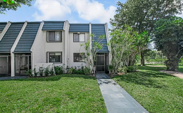 $239,900 | 4397 Trevi Court, Lake Worth, FL 33467
