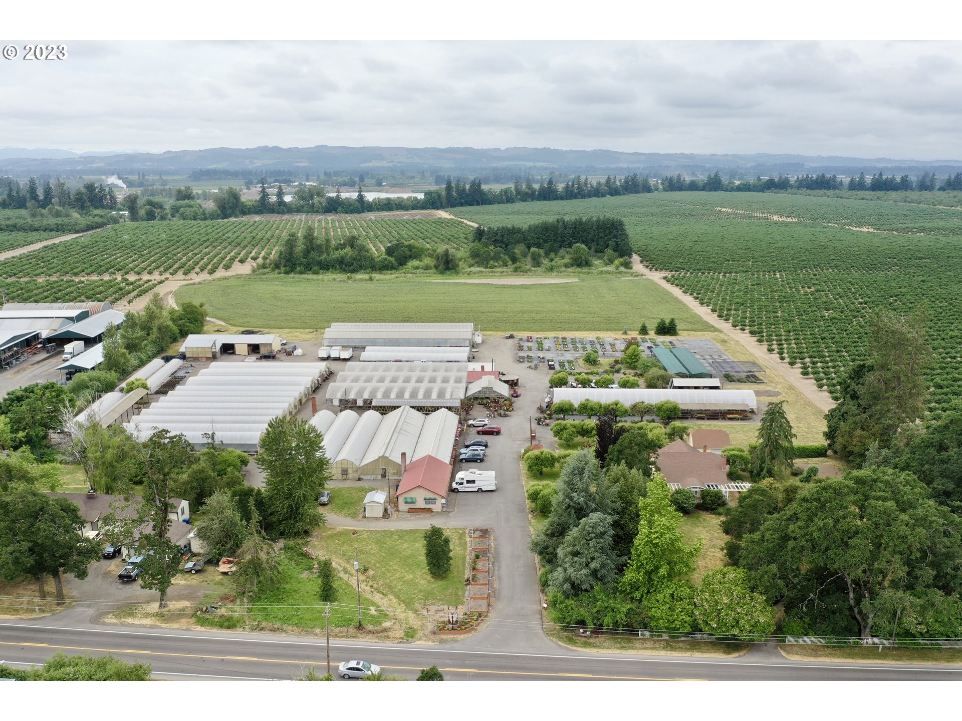 9805 River Road Northeast Salem, OR 97303 - Photo 47 of 48 Gallery Image 47