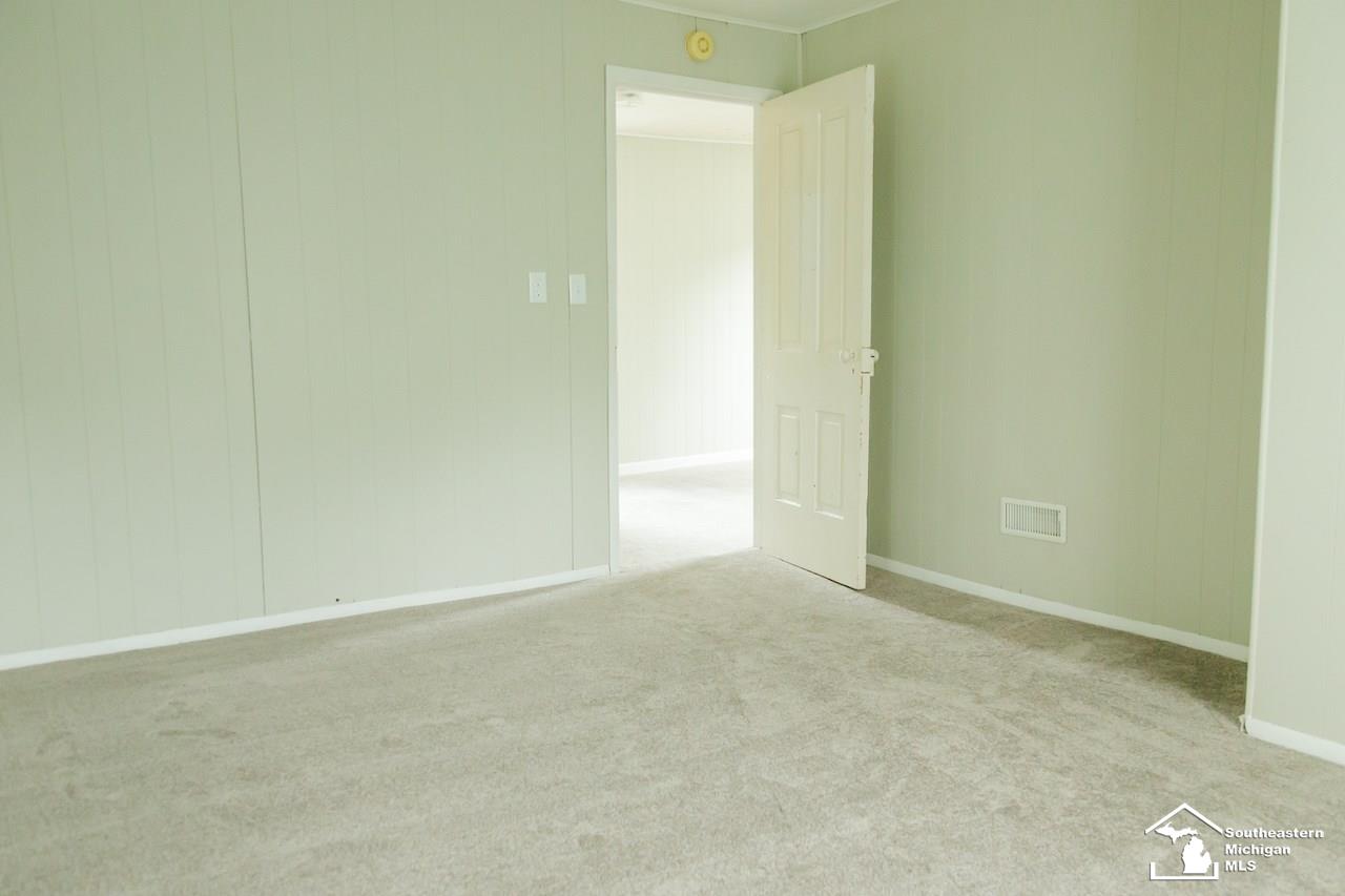 1802 East Valley Road Adrian, MI 49221 - Photo 21 of 34