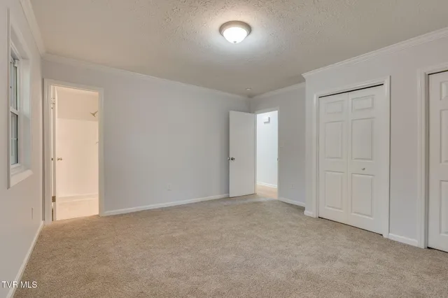 $339,900 | 506 Edgewood Drive, Mount Carmel, TN 37645