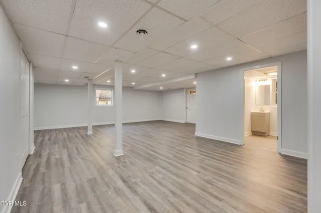 $339,900 | 506 Edgewood Drive, Mount Carmel, TN 37645