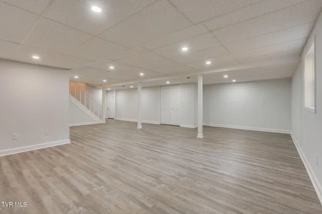 $339,900 | 506 Edgewood Drive, Mount Carmel, TN 37645