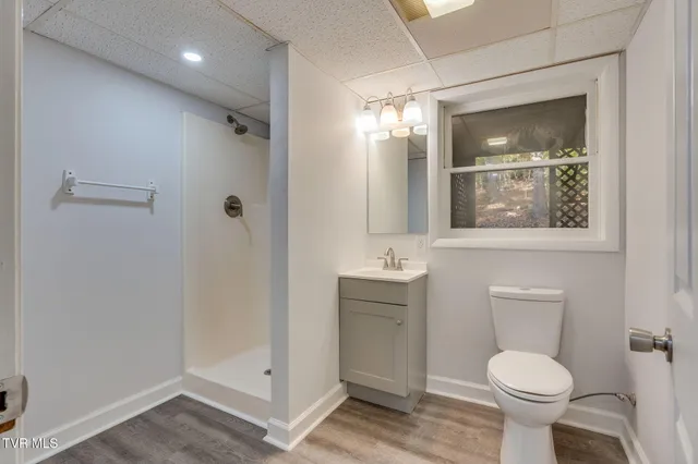 $339,900 | 506 Edgewood Drive, Mount Carmel, TN 37645