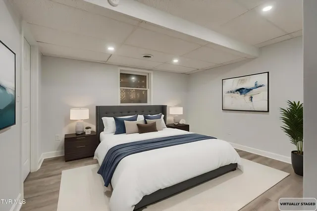 $339,900 | 506 Edgewood Drive, Mount Carmel, TN 37645