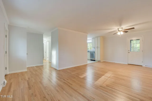 $339,900 | 506 Edgewood Drive, Mount Carmel, TN 37645