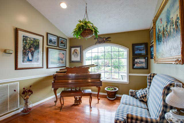 1011 Harper Valley Road Luray, VA 22835 - Photo 10 of 34 Gallery Image 10
