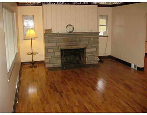 183 Rocky Step Road Scott Depot, WV 25560 - Photo 6 of 16 Living Room.